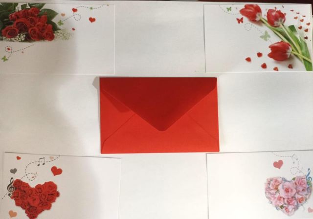 100 SOBRES Y TARJETAS 7X11CM SRT 4 *E20253/SP