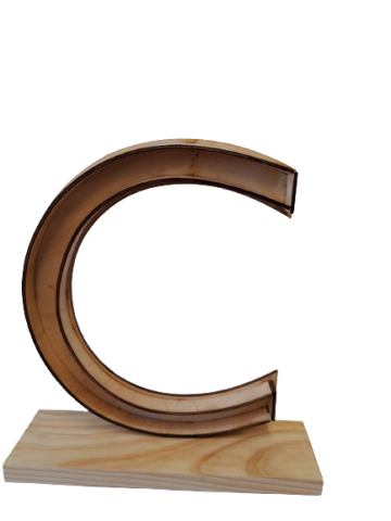 BASE DE LETRAS DE MADERA *C  ALTURA 27 CMS