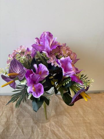 RAMO IRIS ANTHURIUM *FUCSIA 5726