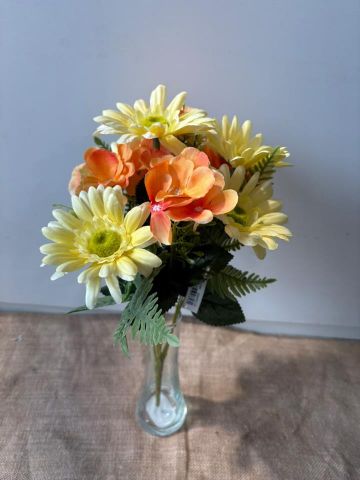 RAMO GERBERA HORTENSIA *AMARILLO 5686